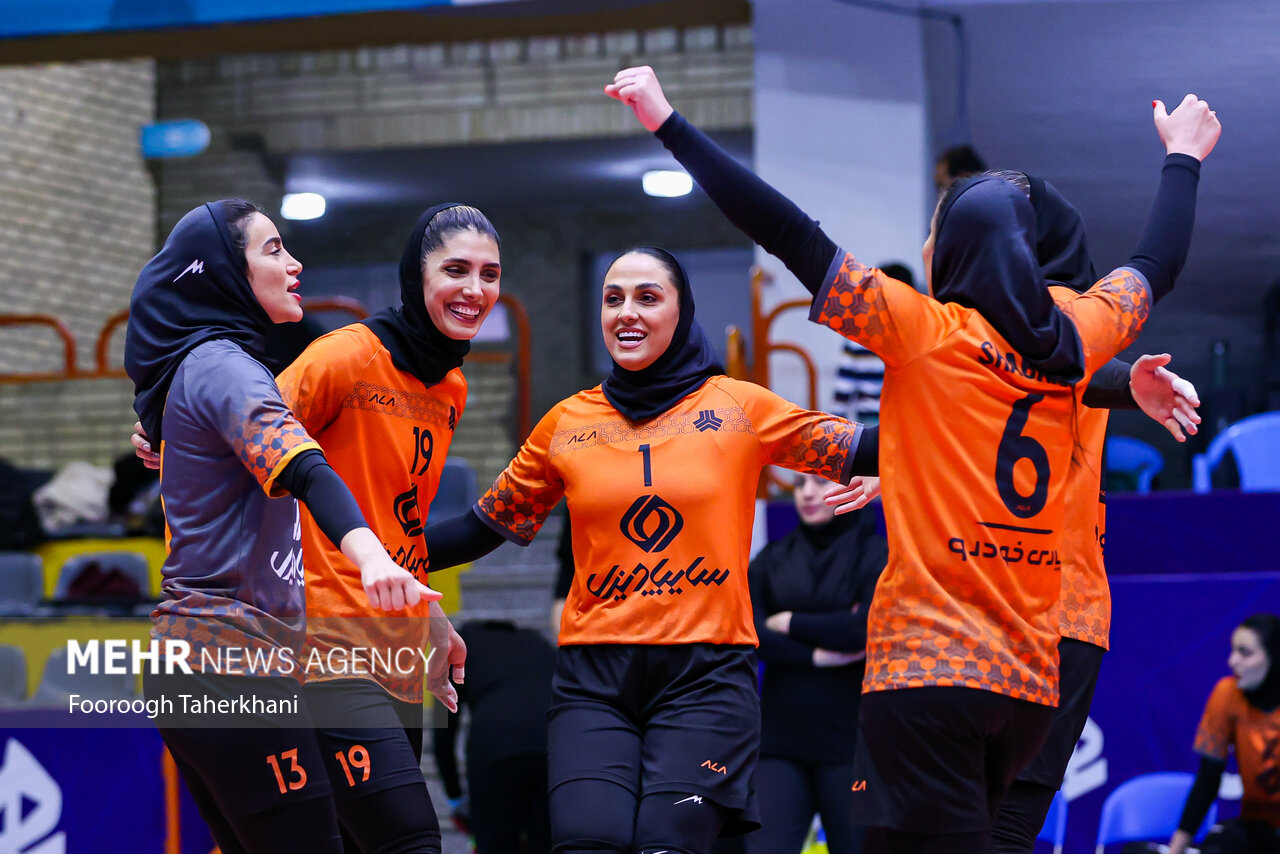 اعلام زمان برگزاری فینال لیگ برتر والیبال بانوان - خبرگزاری مهر | اخبار ایران و جهان