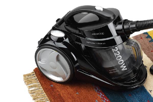 جاروبرقی دوو یا کنوود؟ قدرت مکش برای آپارتمان‌های تبریز