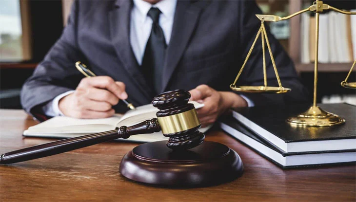 وکیل فروش مال غیر خانم
